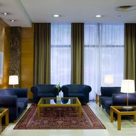 إن إتش كوليكشن سان سباستيان آرانزازو فندق سان سيباستيان